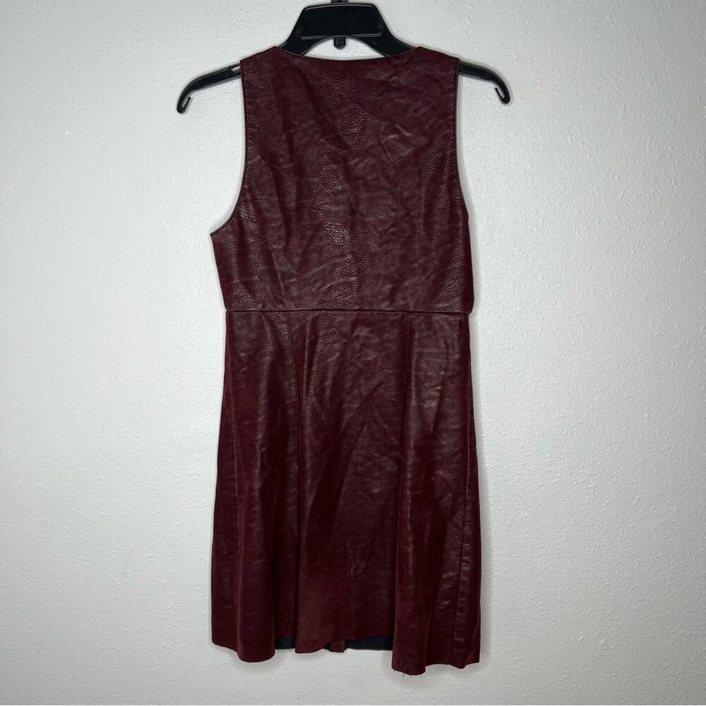 Urban Outfitter Burgundy Faux Leather Snap Button Sleeveless Mini Dress Size S - Picture 5 of 5